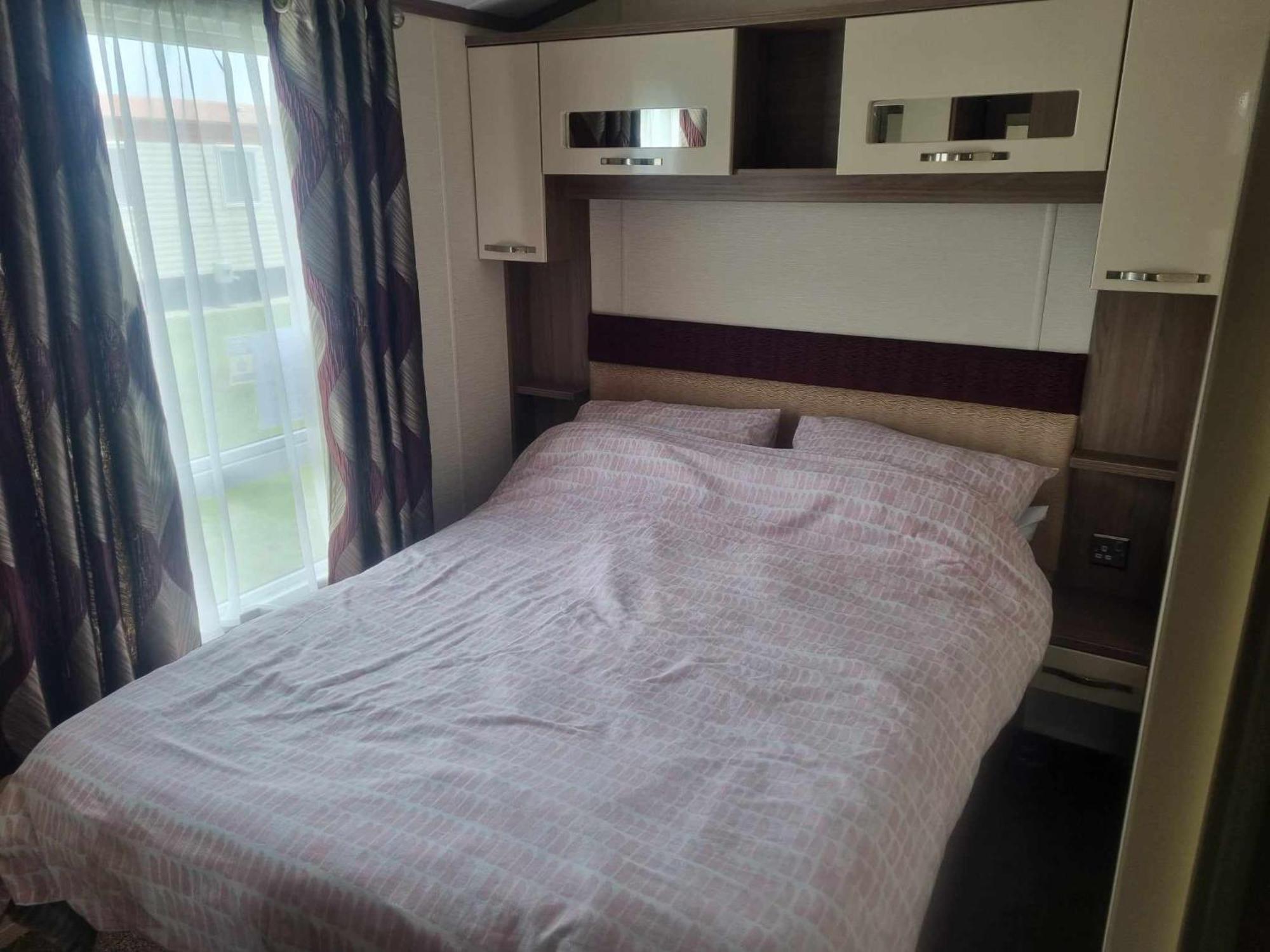Готель 8 Berth Deluxe Pg36 Чапел-Сент-Леонардс Екстер'єр фото